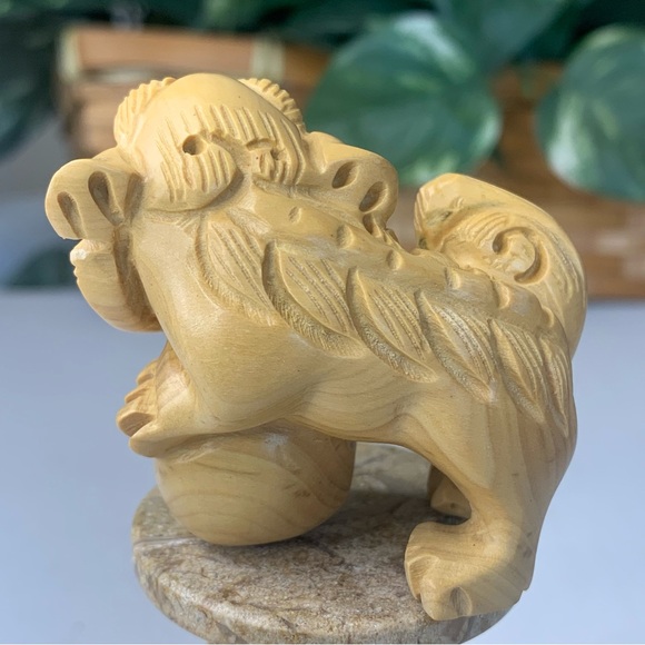 Vintage Hand Carved Pixiu Boxwood Netsuke Animal Figurine Wood Carving 2.2"x2" - Picture 6 of 15